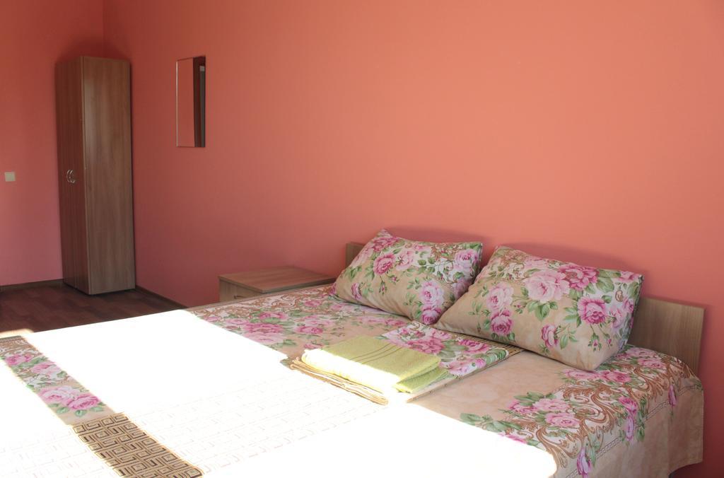 Auberge de jeunesse Friendly House à Vychneve Extérieur photo